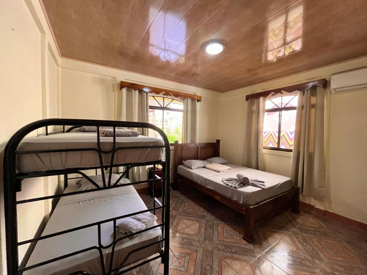 Family Hotel Puerto Viejo de Talamanca Zewnętrze zdjęcie