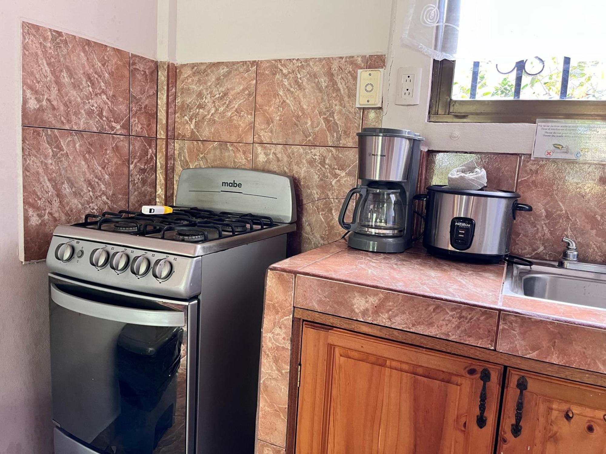 Family Hotel Puerto Viejo de Talamanca Zewnętrze zdjęcie